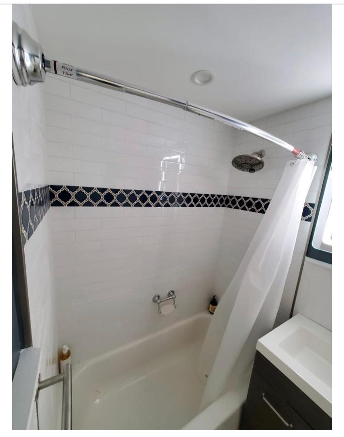 Апартаменти Just Renovated 3 Br/2Bath/ Parking+ Downtown View Атланта Екстер'єр фото